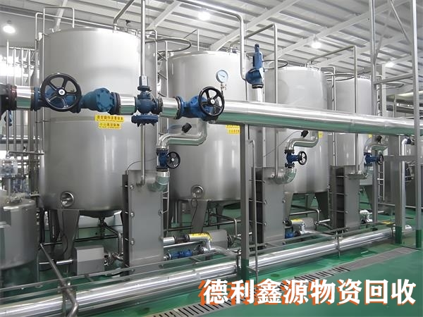 天津回收制药设备，制药生产设备回收，药厂设备回收