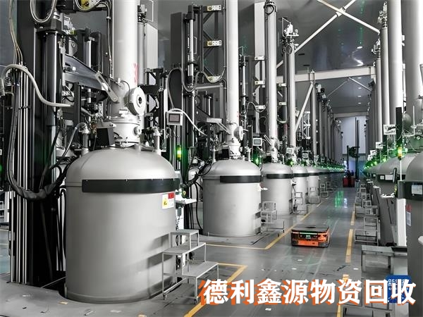 制药设备回收，全套生产线打包，免费拆卸净化车间