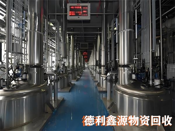 制药设备回收，全套生产线打包，免费拆卸净化车间